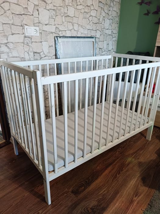 Vând Cărucior, pătuț...etc pt bebeluși