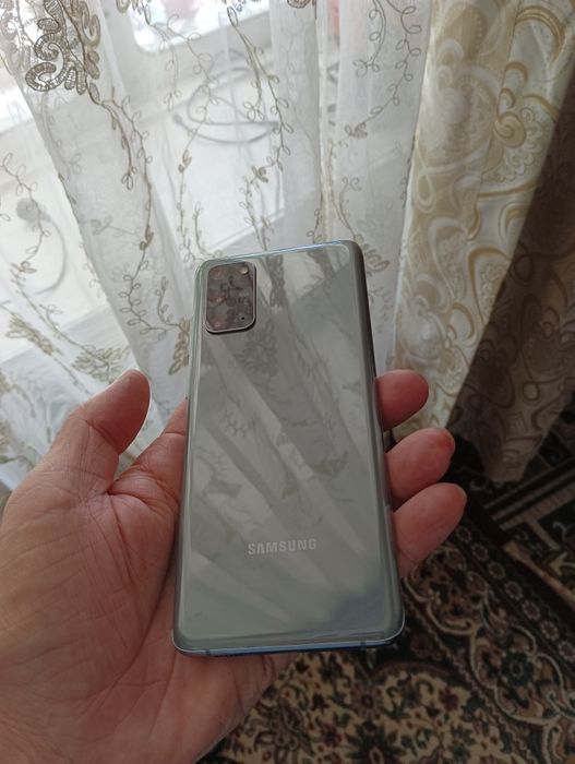 Galaxy S 20 plus