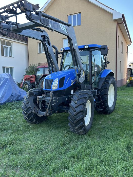 Tractor NEW HOIIAND T 6 140