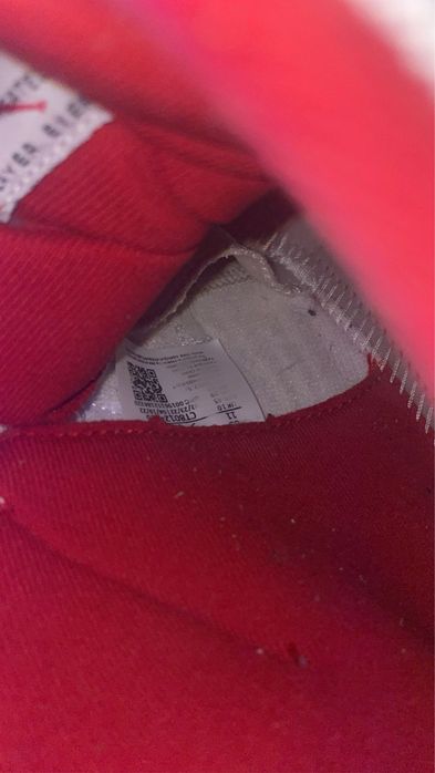 Air Jordan 11 Cherry Red