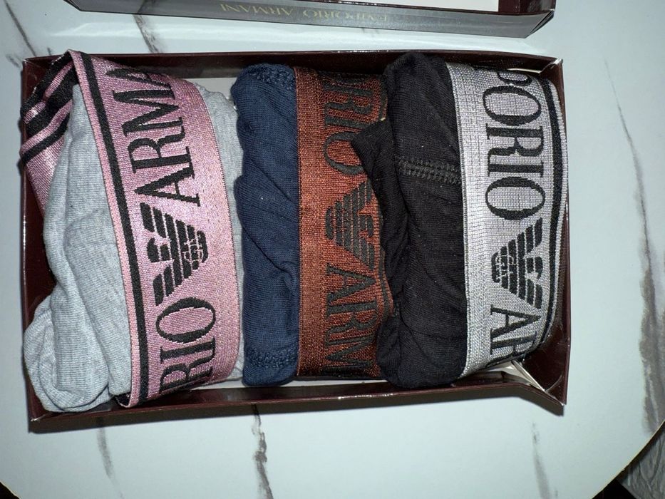 Boxeri gucci sau emporio armani set3buc