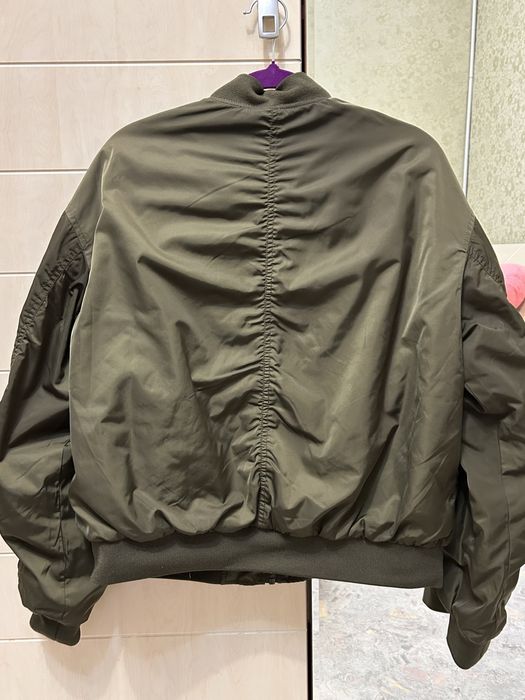 Женский  бомбер.