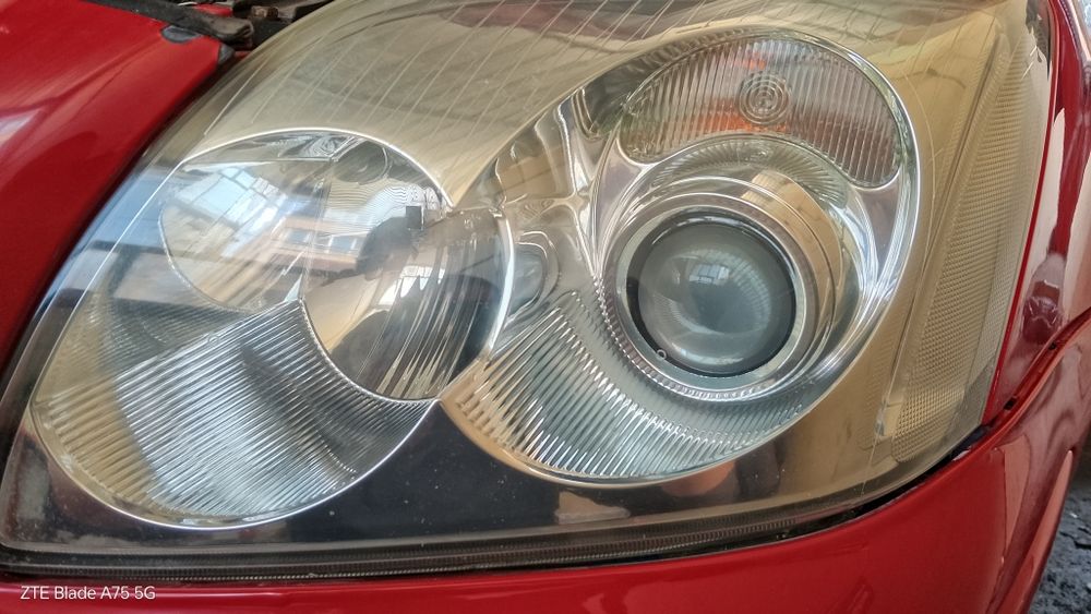 Професионално полиране и ремонт на фарове