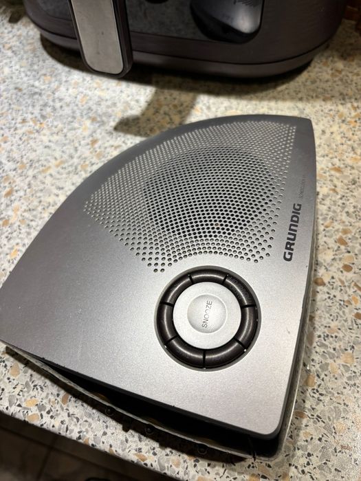 Radio ceas Grundig