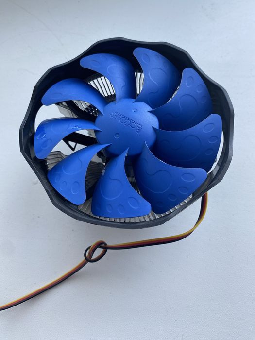 Блок питания и охлаждения для процессора