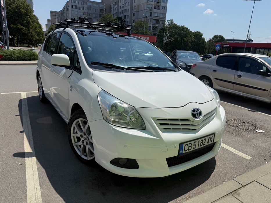 Toyota Verso 2.2 D-CAT Automatic 7 местна