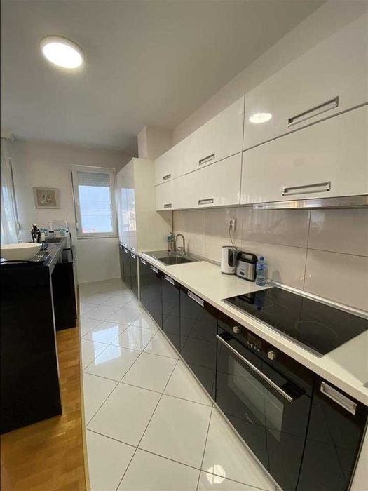 Двустаен имот в Център-ИСУЛ