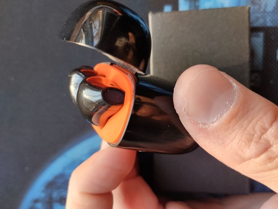 Продаю беспроводные наушники TWS-T10!