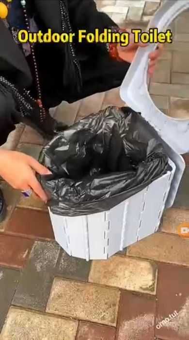 Сгъваема тоалетна за къмпинг и инвалиди( нова стока)