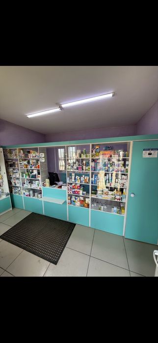 Мебель Аптечная в хорошом состояние