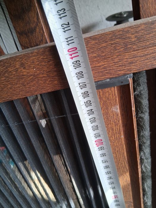 два броя комарници тип на релси само лично предаване