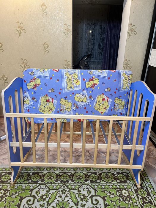 Детская кроватка