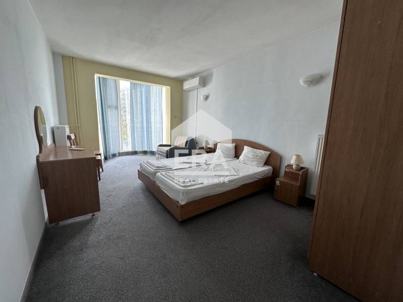 Продава се Хотел в Павликени - 1262 кв.м за 951 €/кв.м - Снимка #4