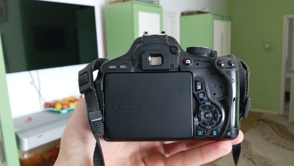 Фотоаппарат canon 600d