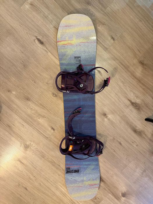 Pleacă de snowboard 135cm și boots mărimea 38