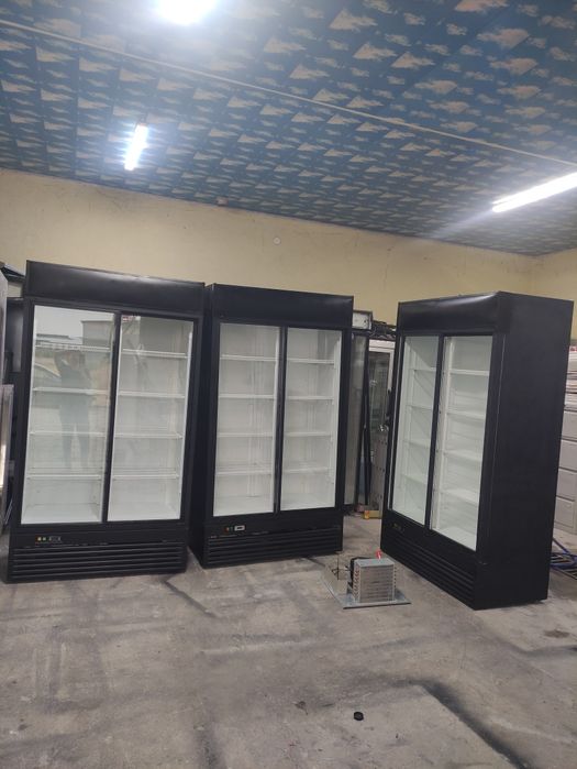 Витринный холодильник