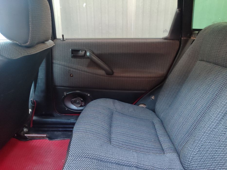 По запчастям продаётся пассат Б3 универсал