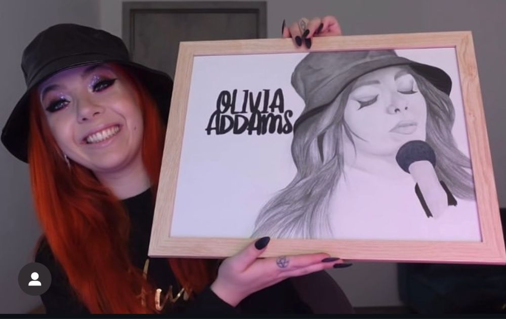 Portete, picturi, desene etc