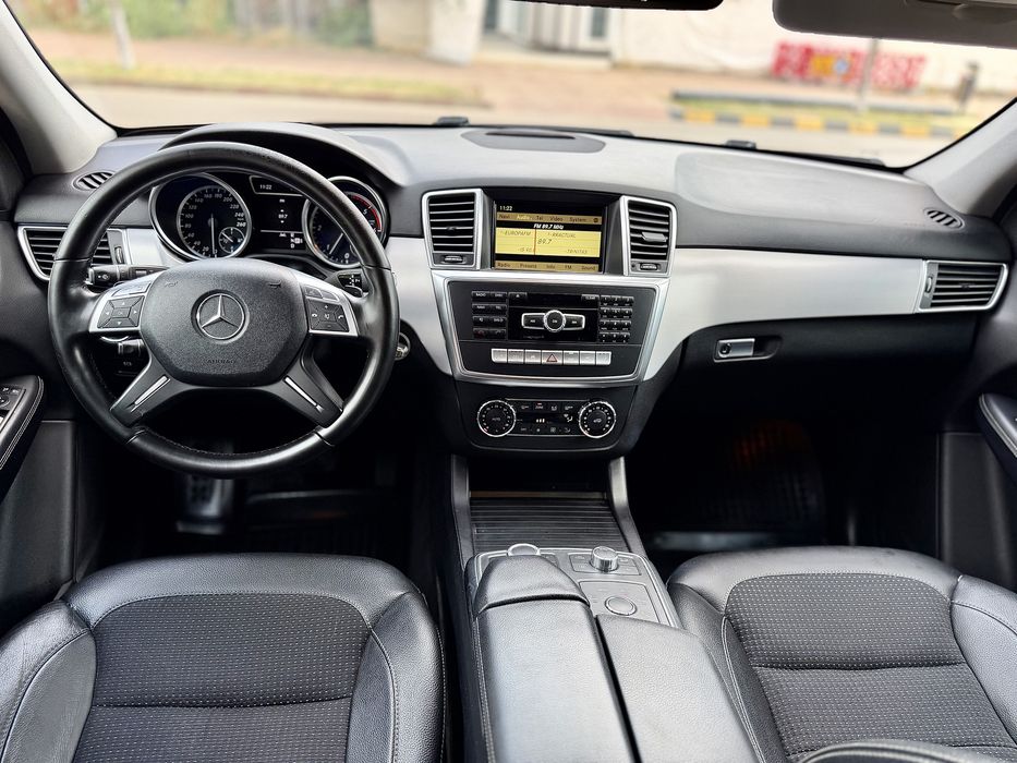 • Mercedes ML 350 Bluetec 2012 / YLS / Perne Aer - Parc Auto • Rate • Garantie •