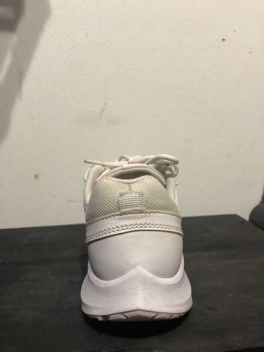 Adidasi de algergat Nike Todos, femei.