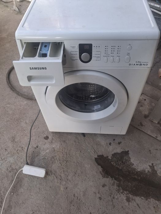 Продаю стиральную машинку samsung diamond 6кг