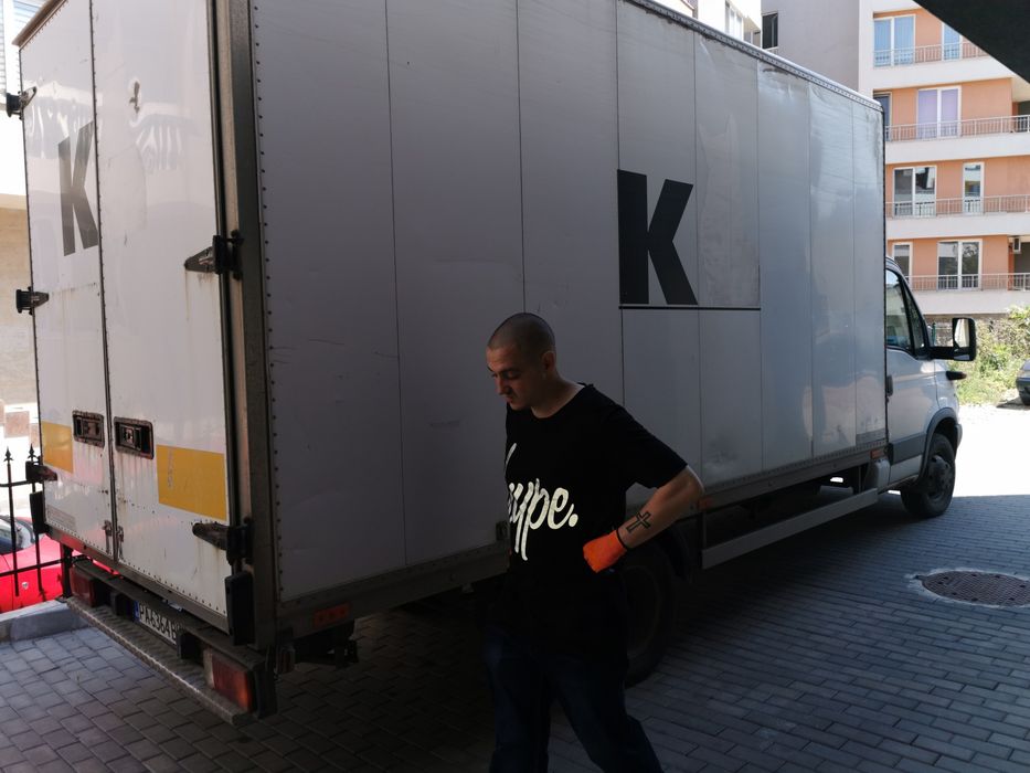 Почистване на. Мазета. Тавани. Апартаменти. Складове. Дворове и др.