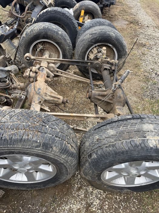 De vanzare punti Discovery 2 Td5 compete cu etriere brate roti