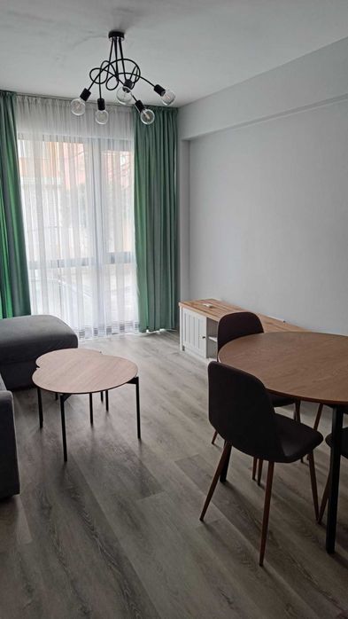 Дава се под наем Двустаен апартамент в Пловдив, Център - 60 кв.м за 400 € - Снимка #2