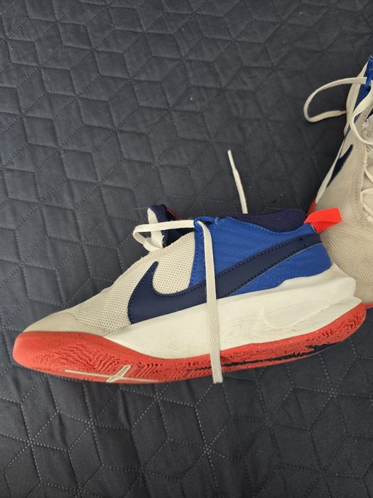 Маратонки Nike..