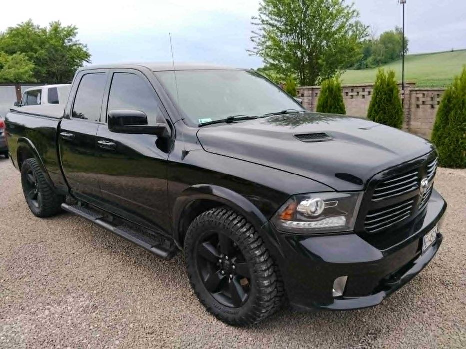 Dodge RAM 1500 4X4 5.7 Hemi с пропан-бутан