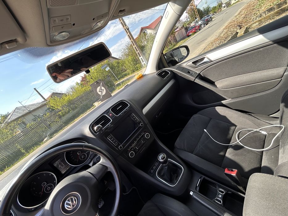 VOLKSWAGEN Golf 2010 — imagine 4