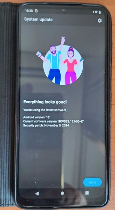 Продавам смартфон Motorola E22 64GB + 4GB RAM в отлично състояние
