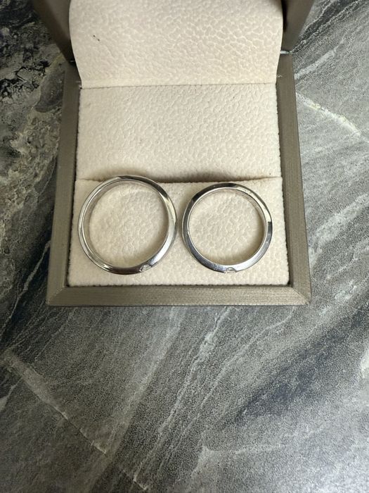 Обручальные кольца с бриллиантом