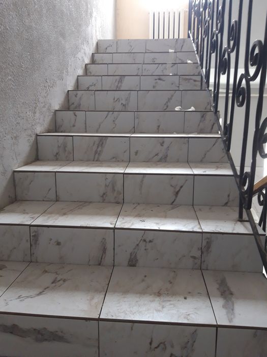 Укладка напольной и настенной плитки