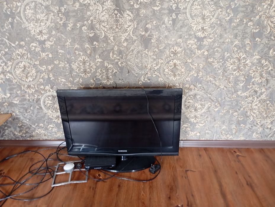 Телевизор сатылады, 33 лик СРОЧНО