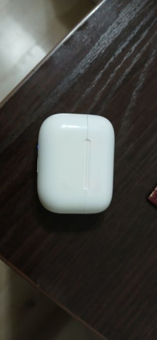 ПРОДАМ наушник TWS без проводнойй