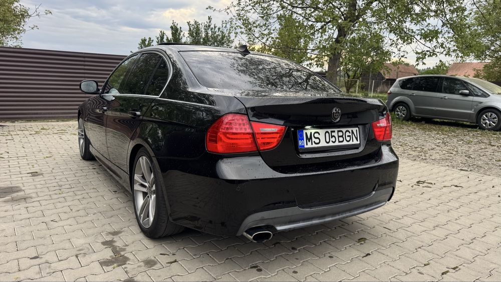 Bmw E90 318d•Automat•Trapa•M Paket •2011