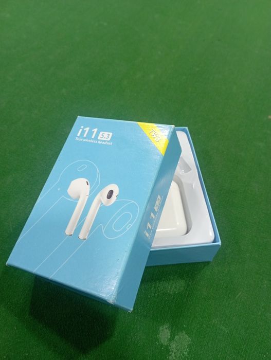 i11 air pods sotiladi