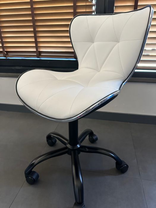 СТОЛ НА КОЛЕЛЦА BROOKLYN black- 2г гаранция и безплатна доставка