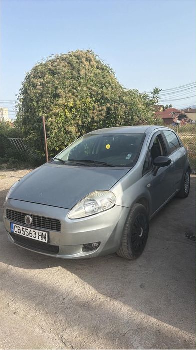 Fiat Punto grande 1.4 75 коня