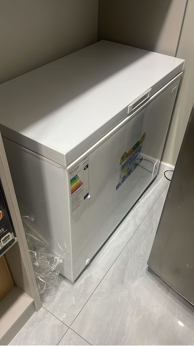 Продам морозильник