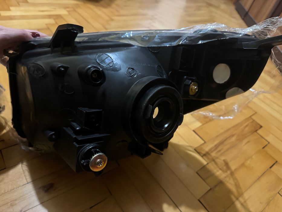 Нови фарове за Тойота Рав 4