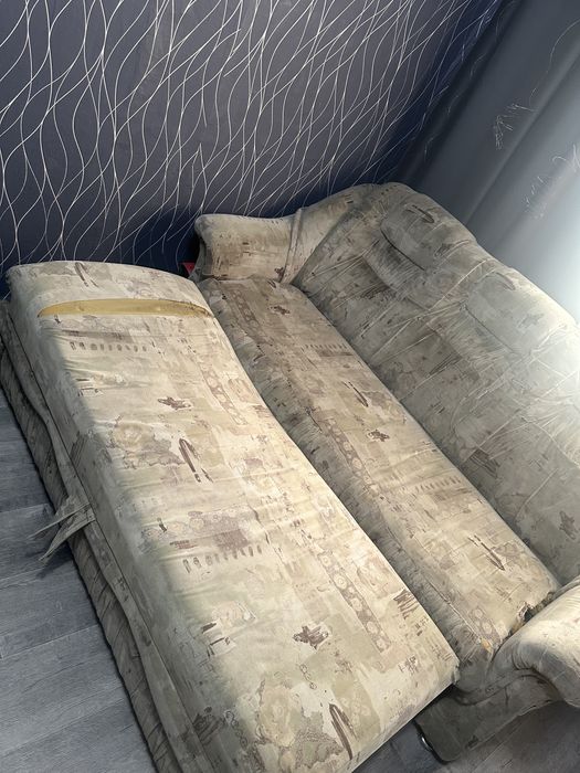 Отдам Диван даром