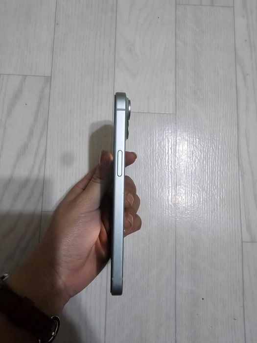 Iphone 15  128 гб памят