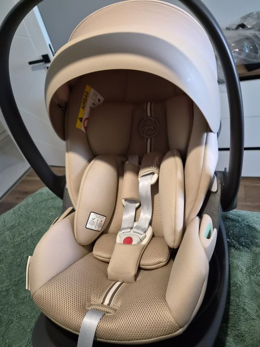 Столче за кола, база и кош за новородено Cybex