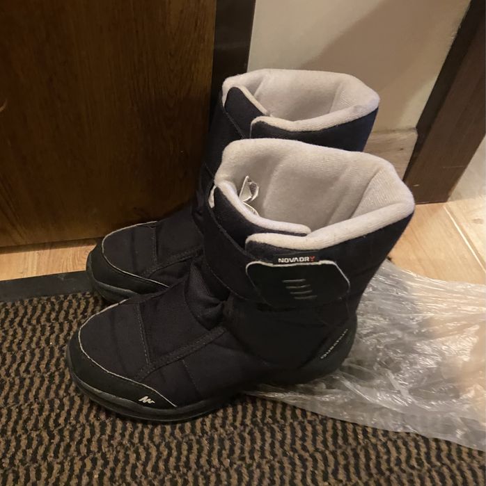 Cizme de zăpadă Decathlon marimea 33 si 35