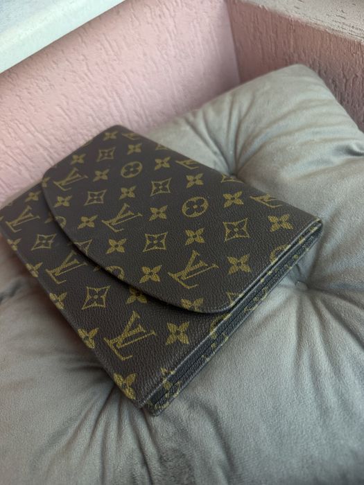 Оригинален клъч louis vuitton