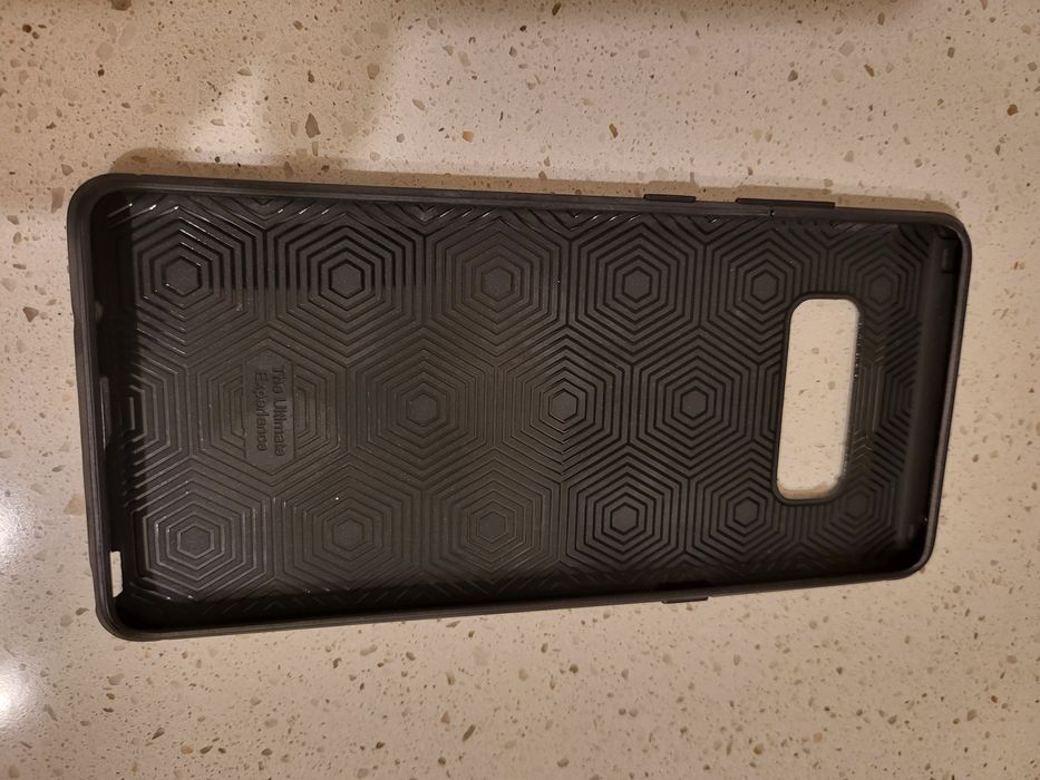 Калъфи за Samsung и iPhone