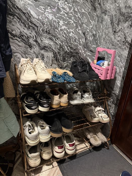 Прочная этожерка для обувь