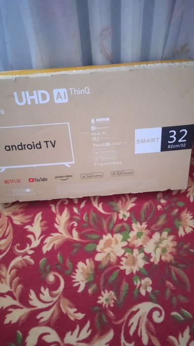 Продам новый телевизор smart TV